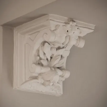 Modern In Historical Building With Car Parking! Riga